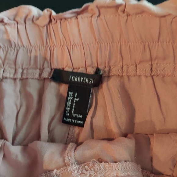 Forever 21 Dusty Pink Flowy Paperbag Shorts Size Small - Picture 6 of 9